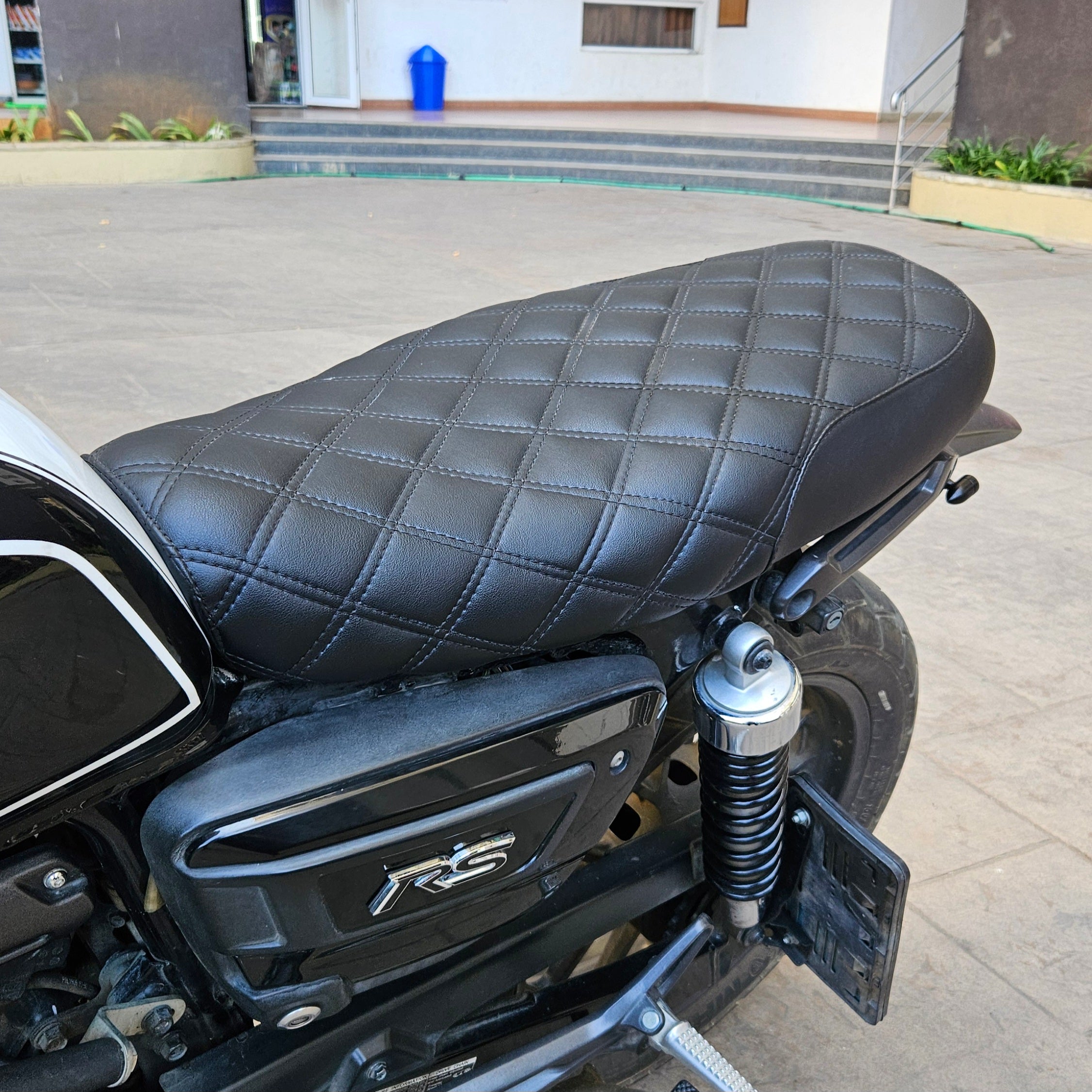 Brat seat - CB350RS & Highness