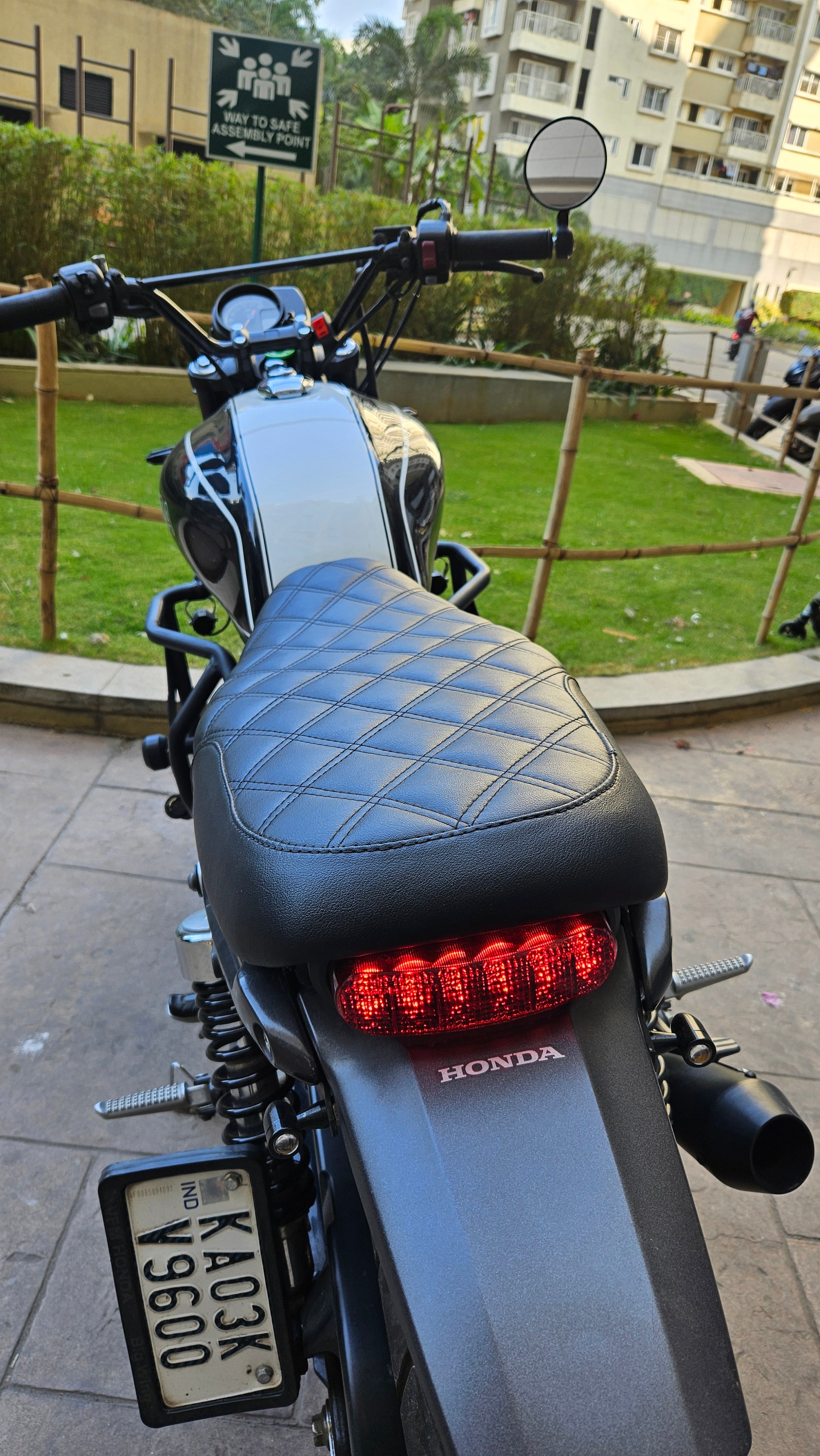 Brat seat for honda CB350RS