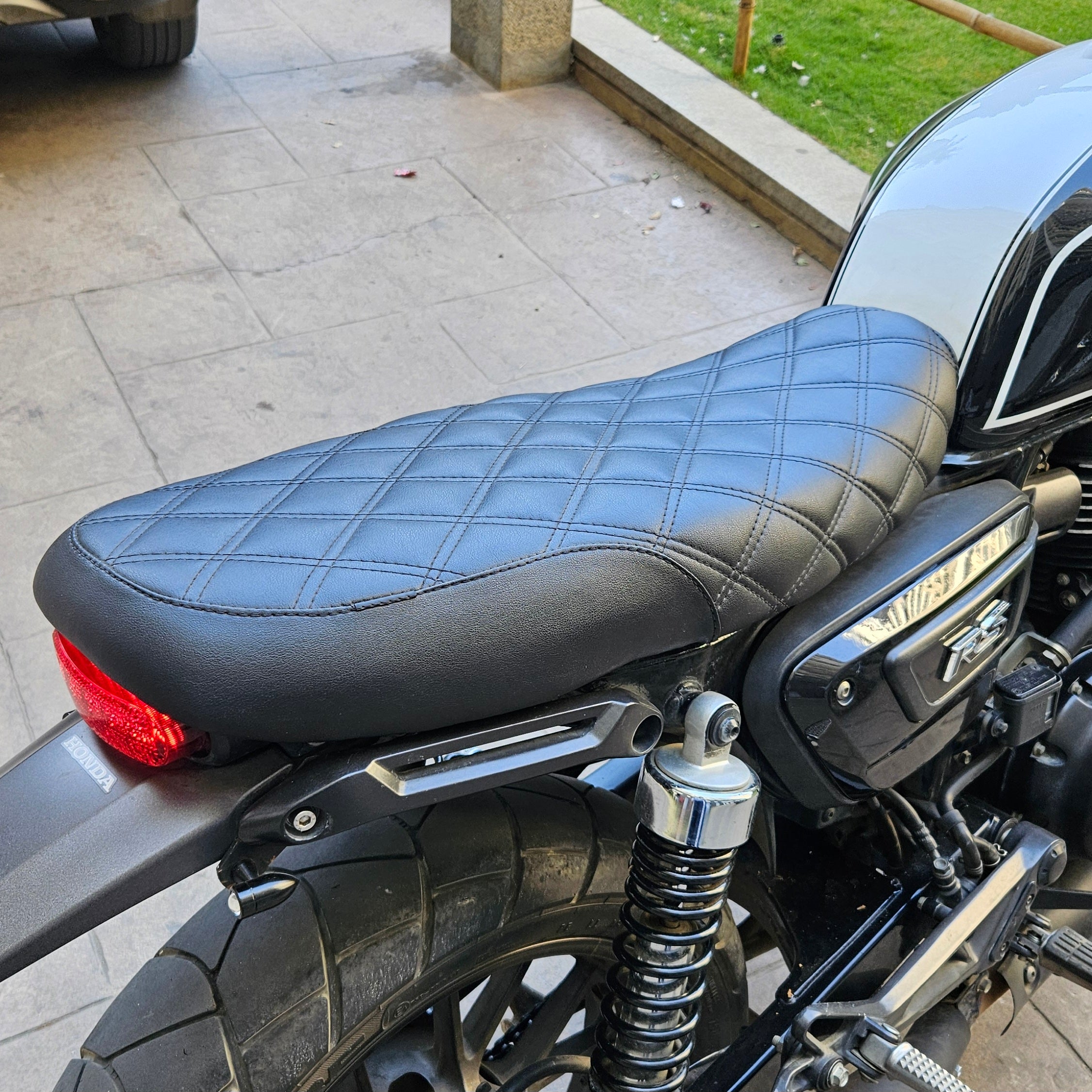 Brat seat - CB350RS & Highness
